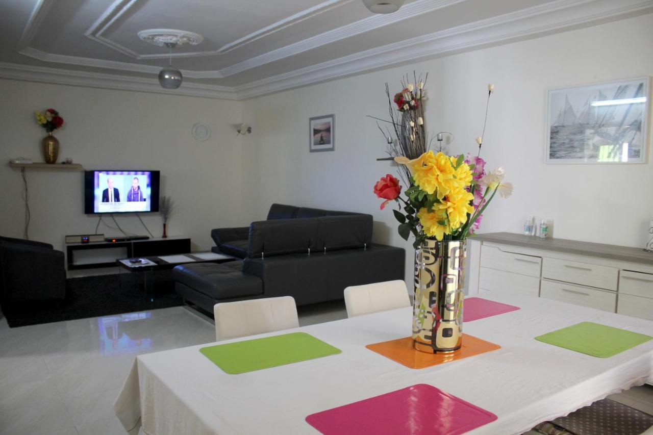Djily Mbaye Aparthotel
